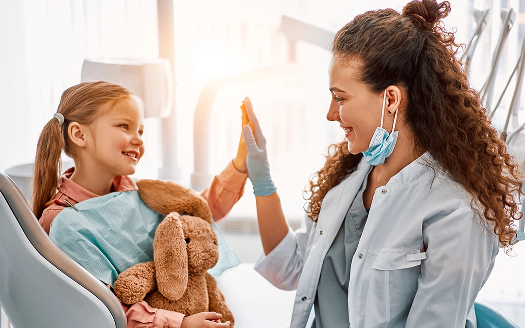Kids’ teeth vs. the holiday sugar rush